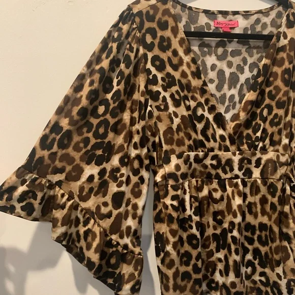 Betsey Johnson Leopard Print Blouse - Picture 2 of 10